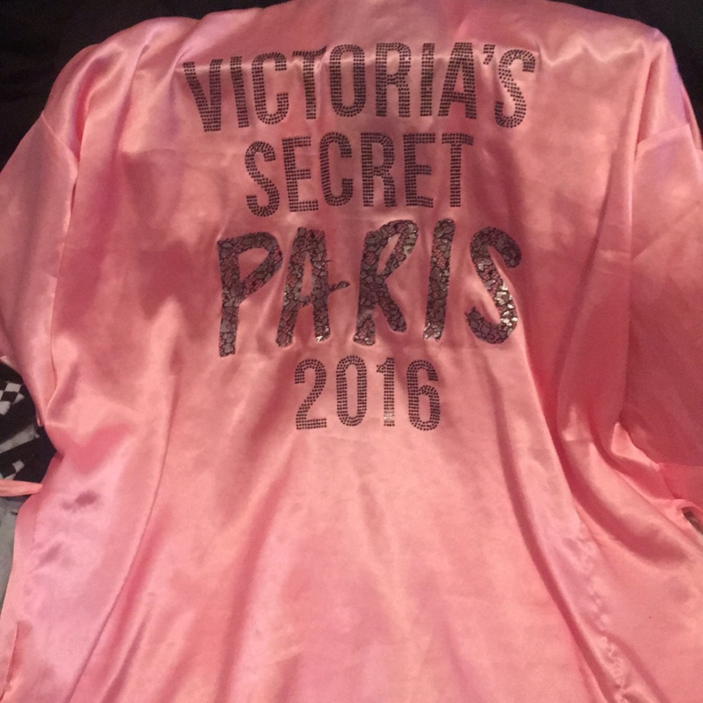 vs paris robe